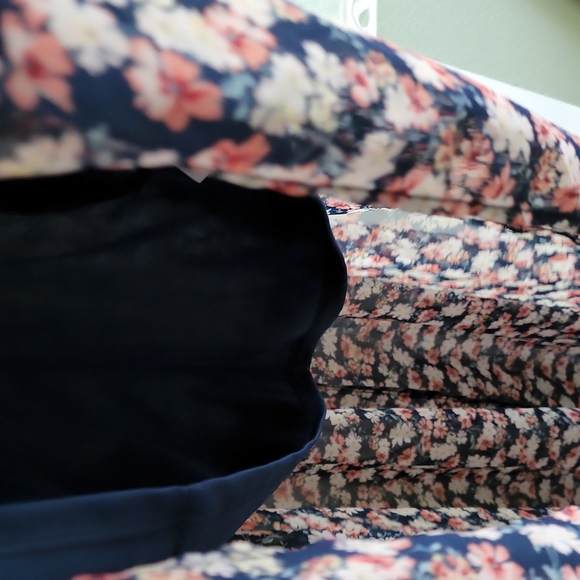 Lily Rose Hi -lo cold shoulder dress Sz 1x - Picture 9 of 12